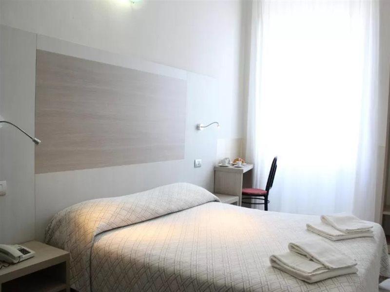 Hotel Due Giardini Milan Exterior photo